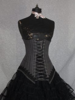 NSB-MCFR-Morrigan corset front
